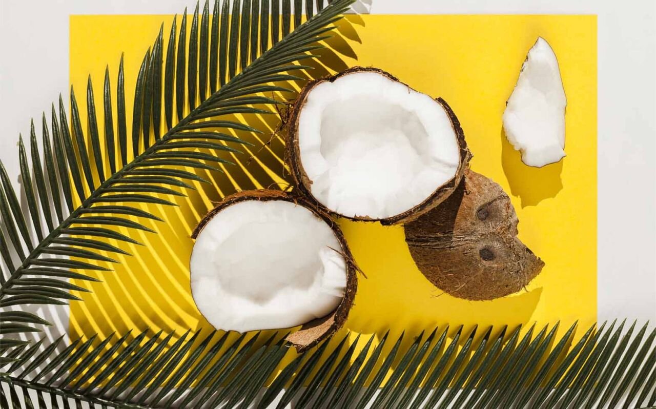What is organic coconut? What are the benefits of its water, oil, and milk?