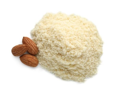 اللوز المطحون