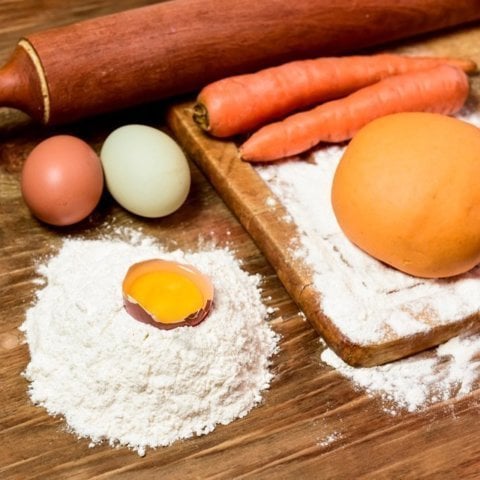 Havuçlu Erişte 1 Kg